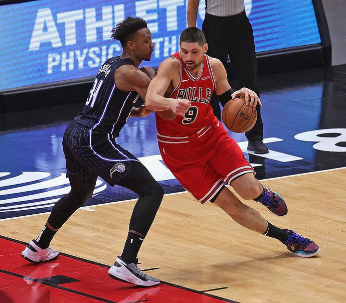 PG在线网站-公牛客场力克魔术继续前行