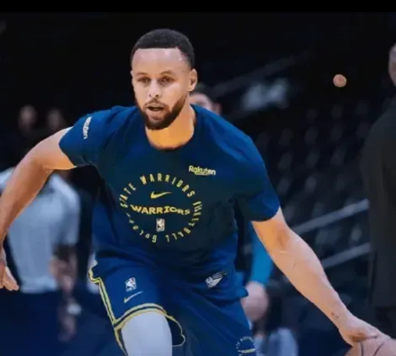 PG电子线上登入-包含库里关键时刻发威，带领球队逆转获得胜利的词条